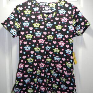 Revel Premium Stretch Scrubs Black Owl Hearts Lucy Valentine's Day XS NWT Pocket